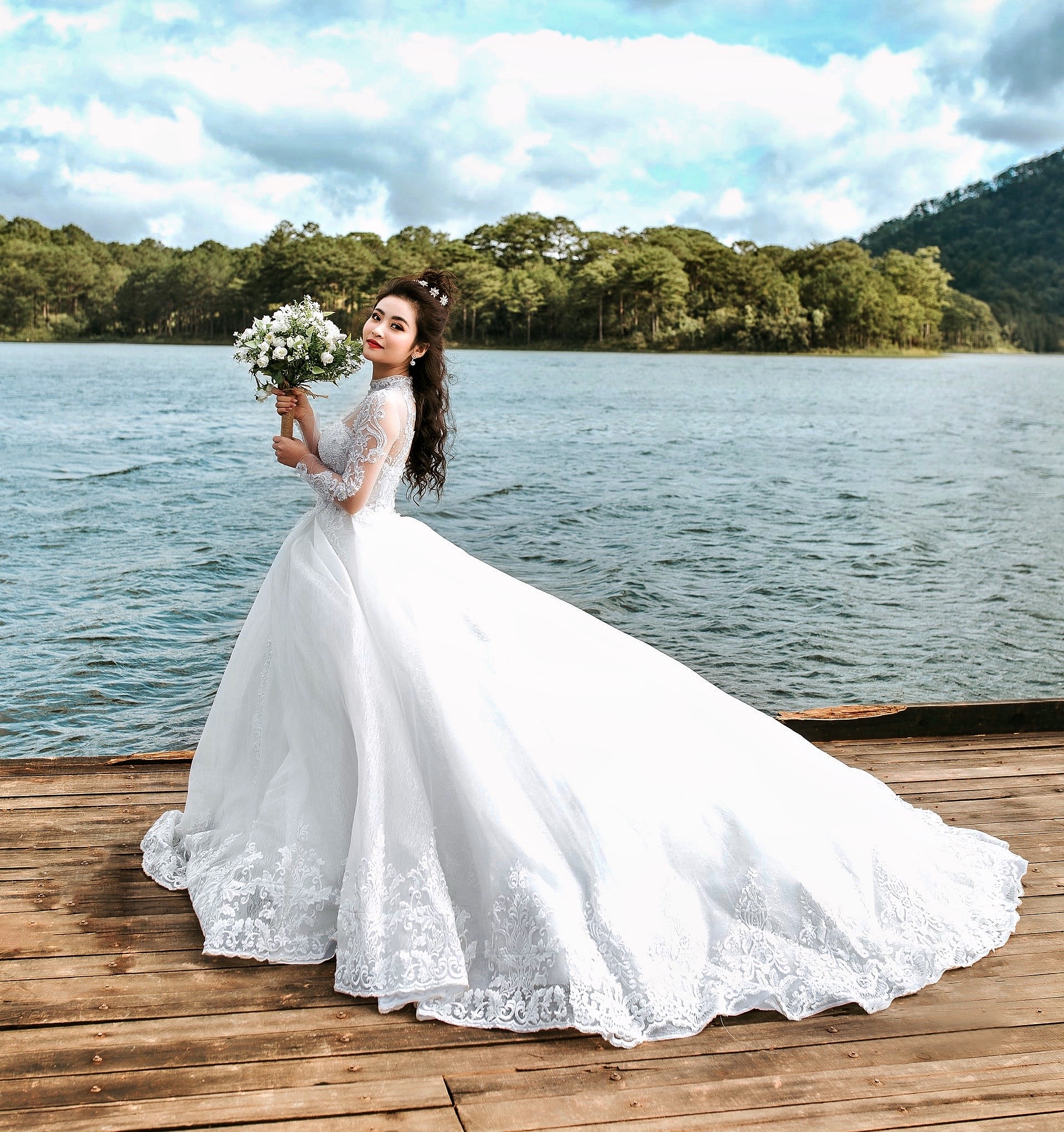 automatic photo enhancement highlight recovery