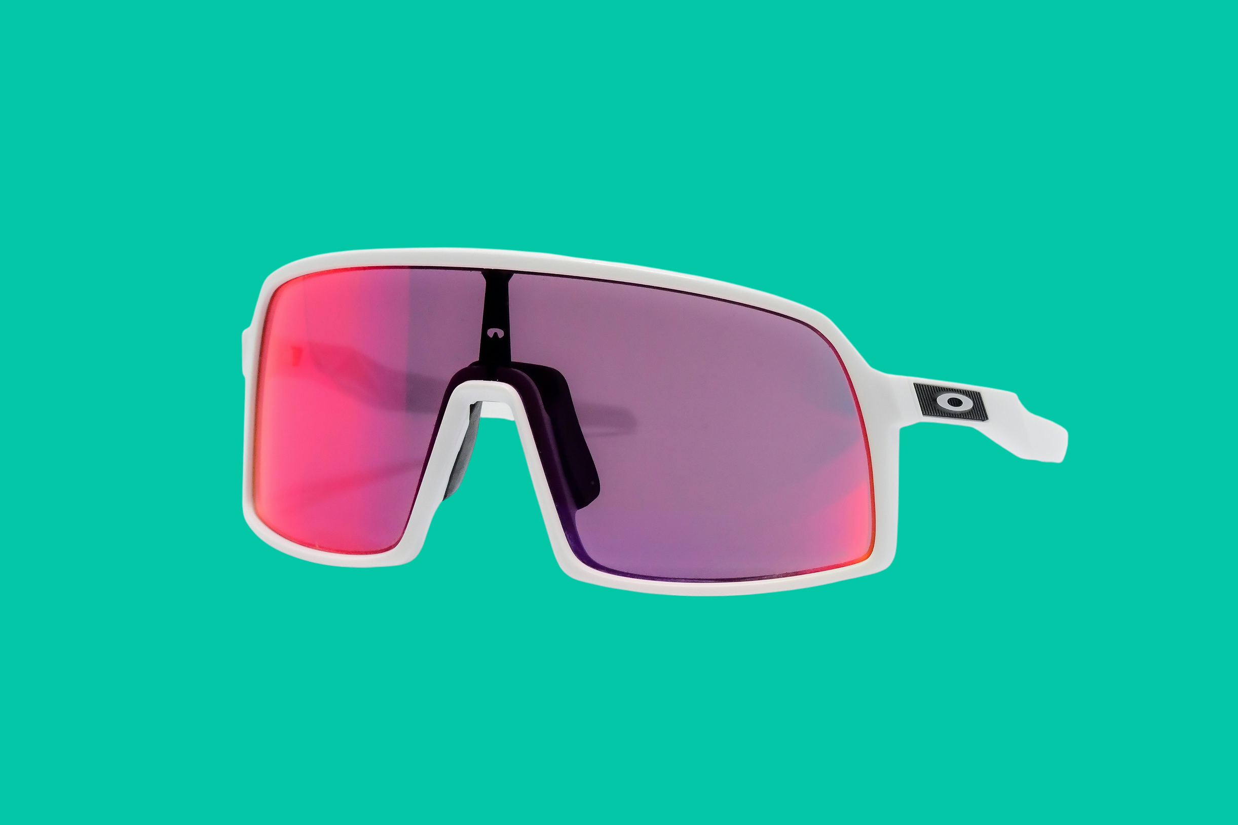 Sunglasses_Background Replacement
