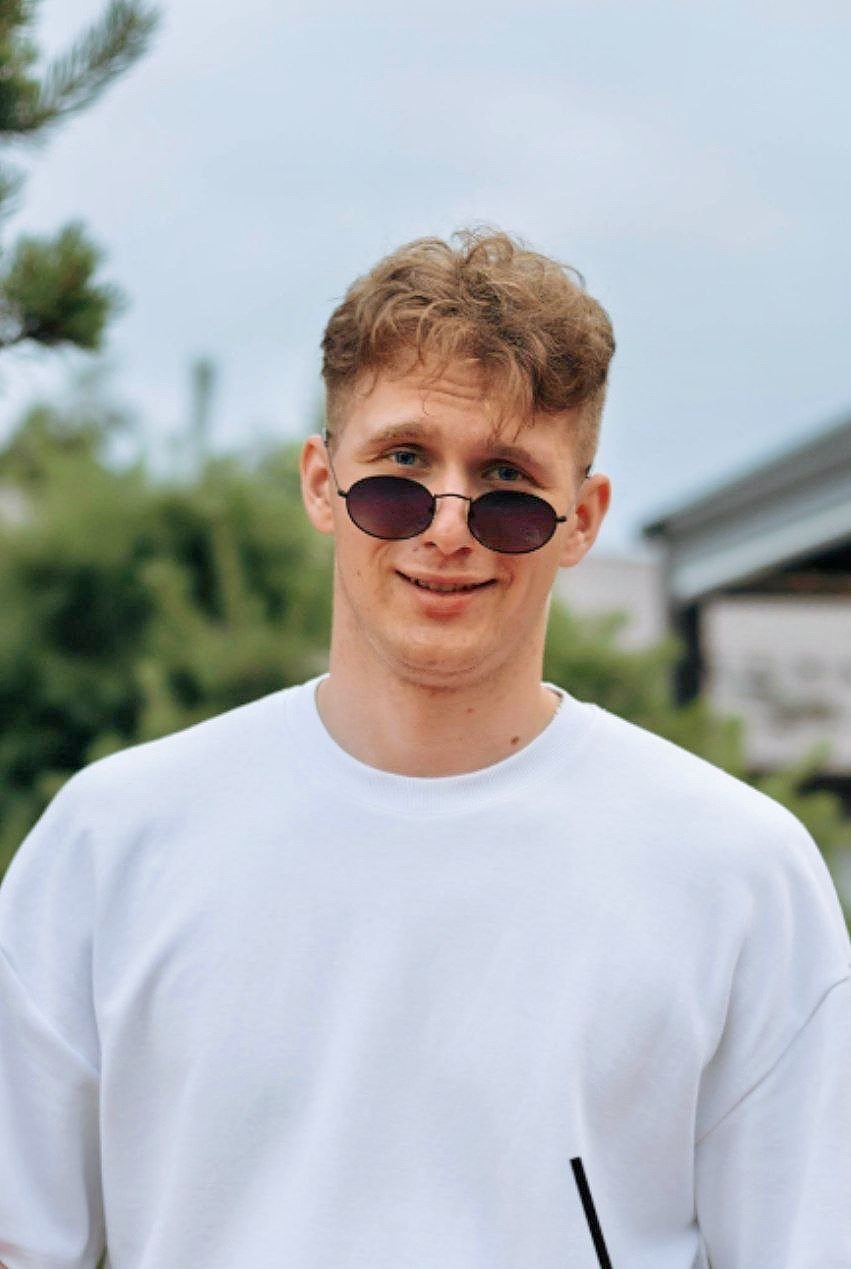 Anton-Y_PerfectlyClear.jpg